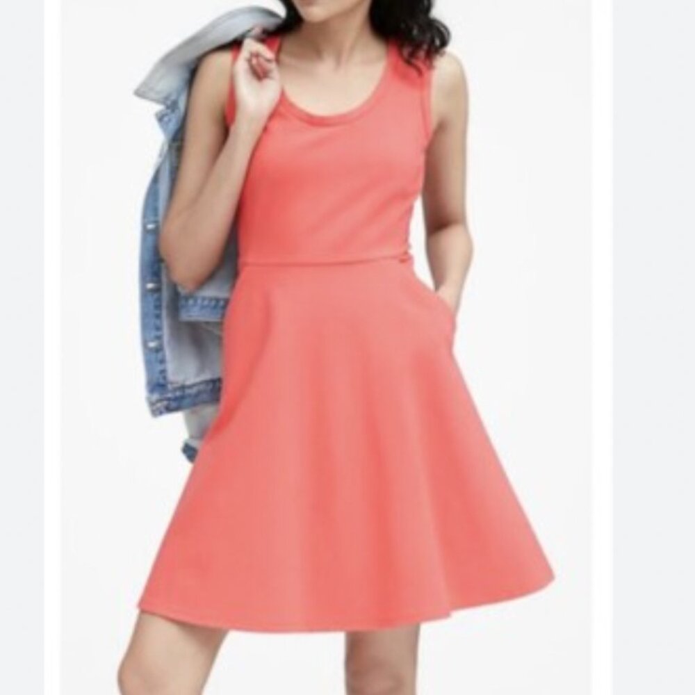 Banana Republic Size 0 Ponte Fit & Flare Coral Dress Activewear